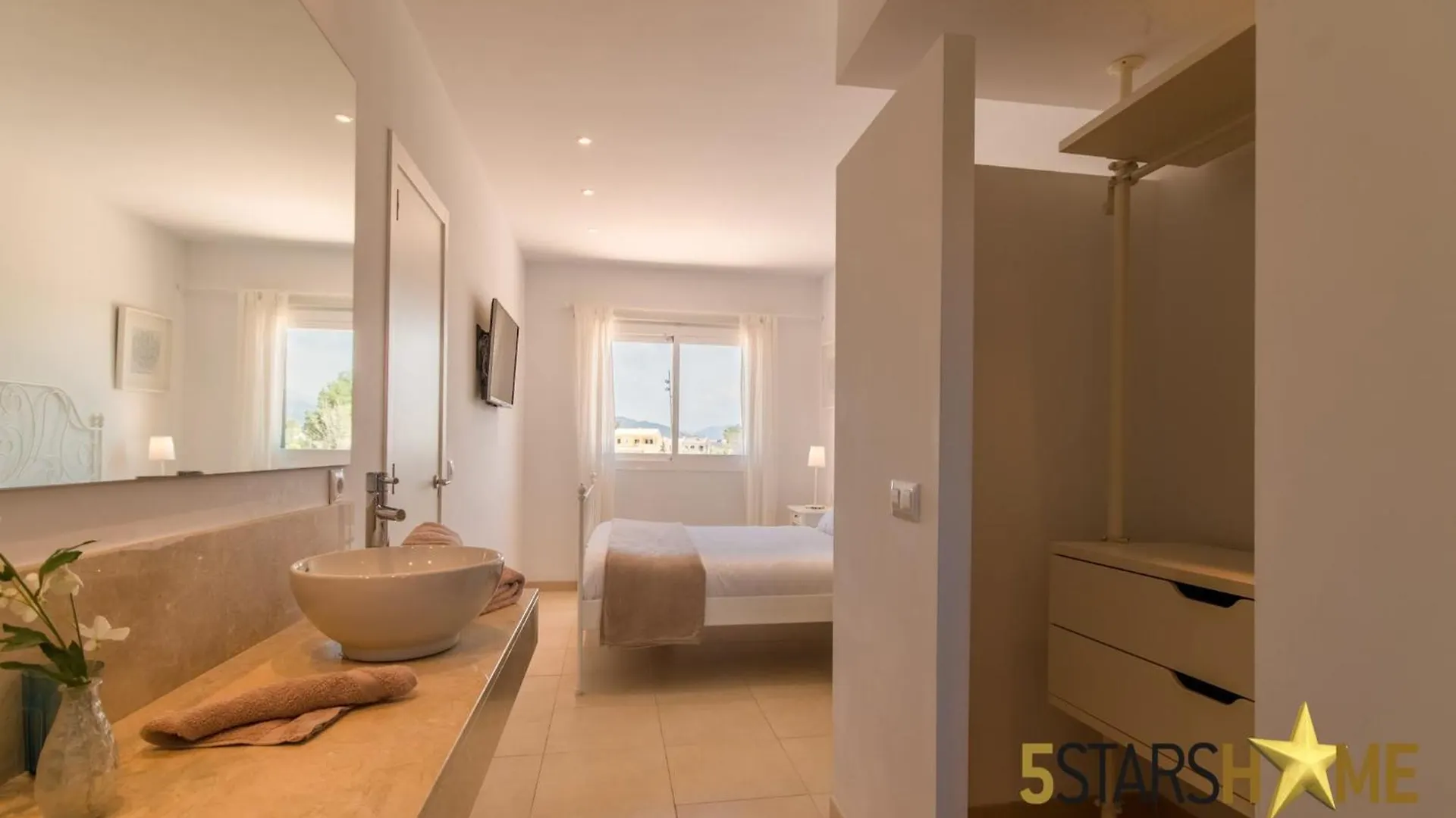 Villa Modern Villa, 210M From Sandy Beach Alcúdia Espanha